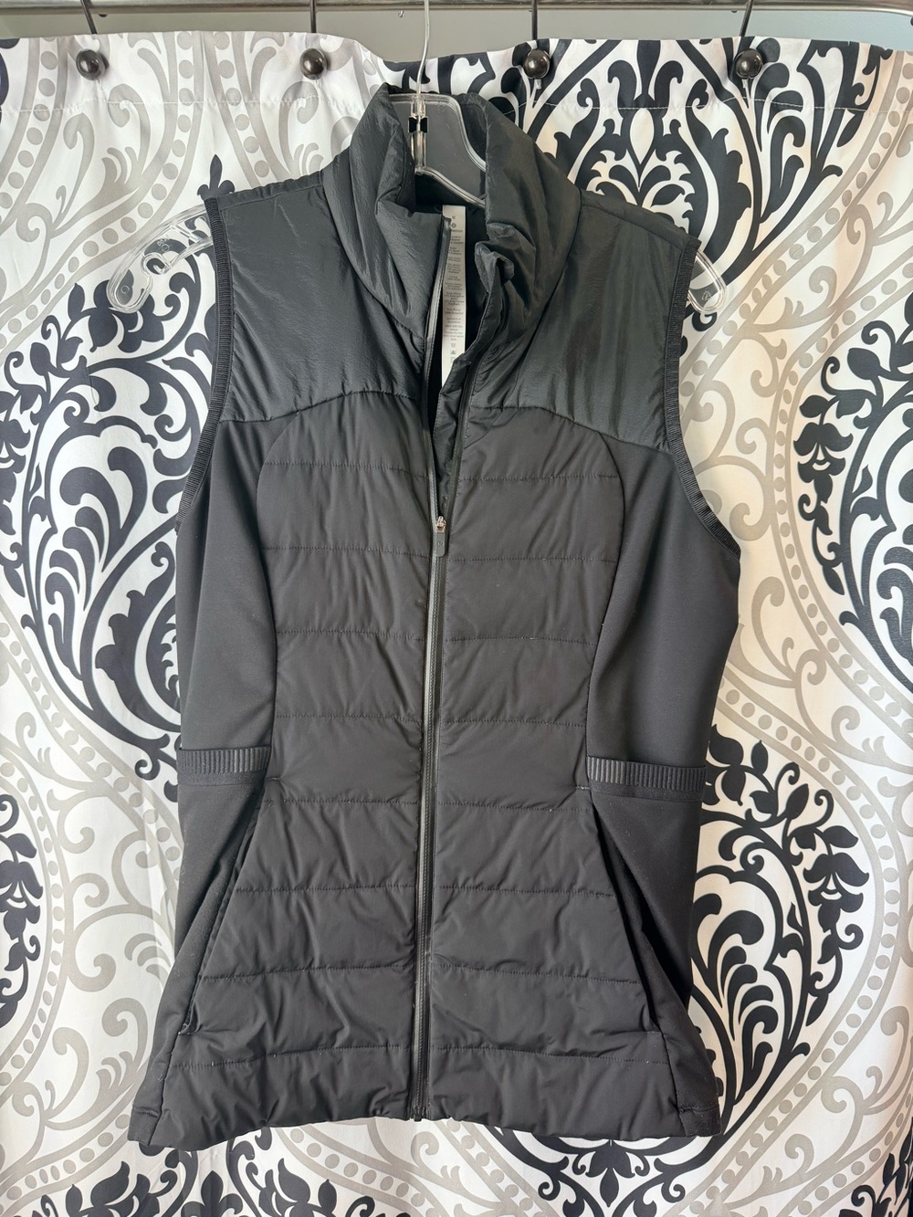lululemon athletica Black Quilted Stretch-Panel Vest